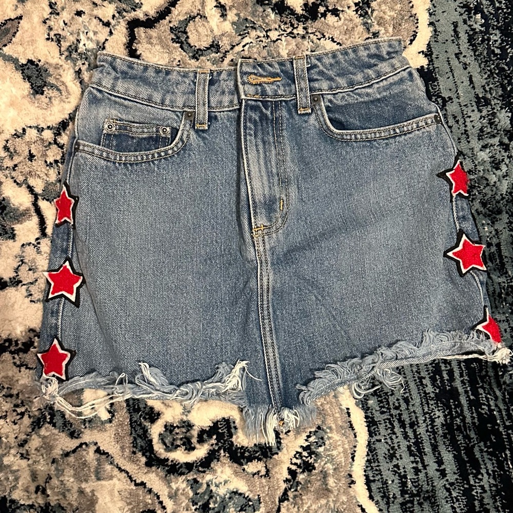 Carmar Blue Denim Mini Skirt with Red Star Accents - Size 25